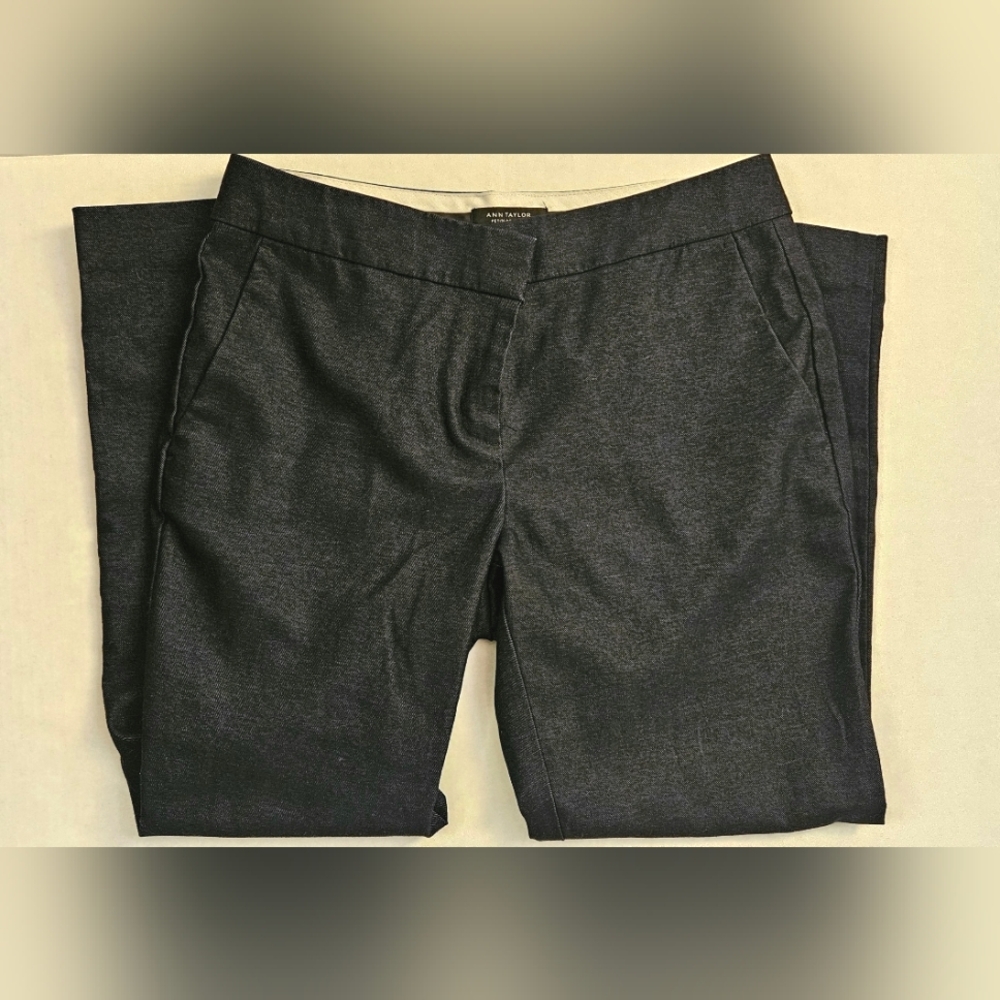 Women's Ann Taylor Petite Devin Fit. Cropped 4P